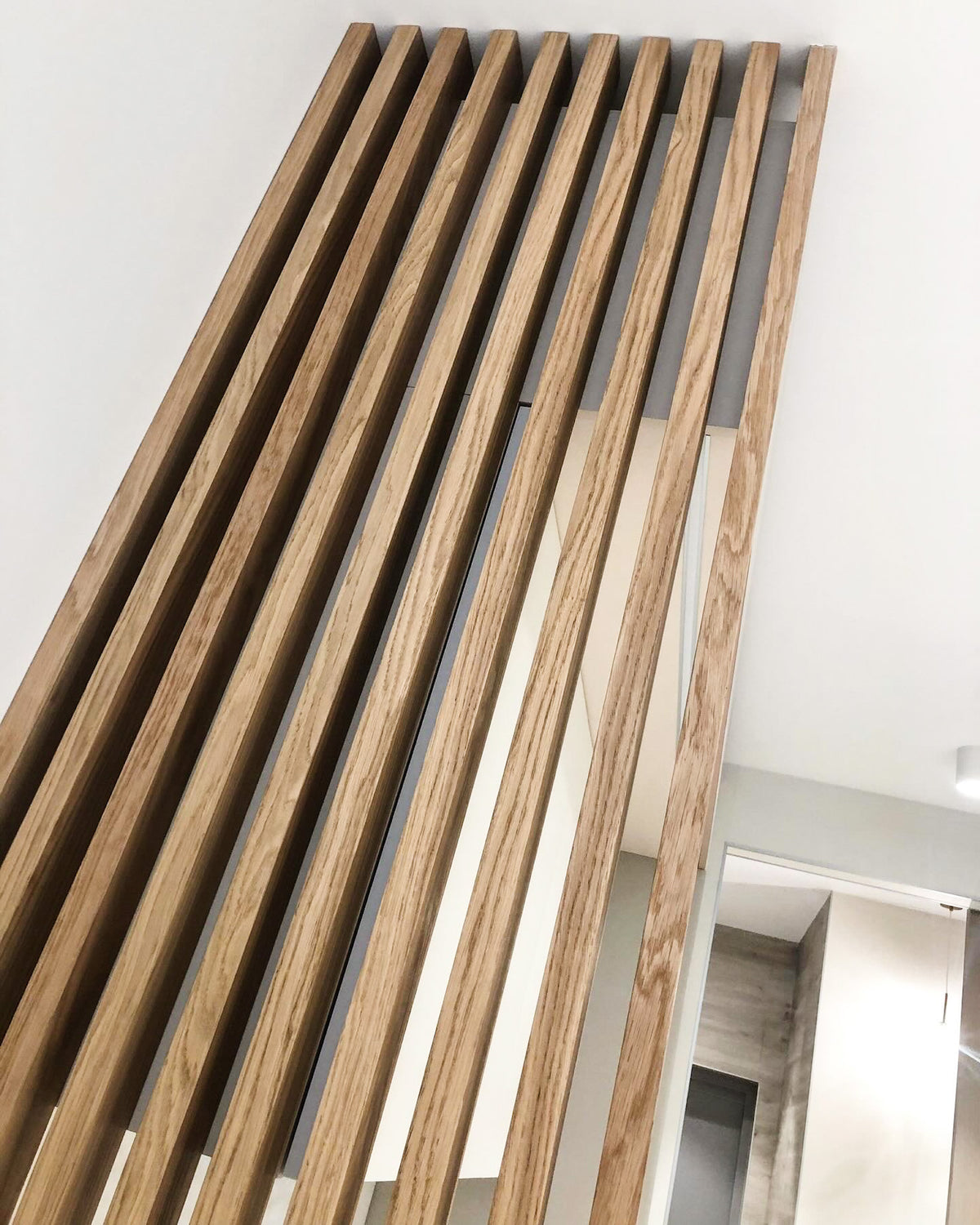 Wood Partition Wall for a Kitchen