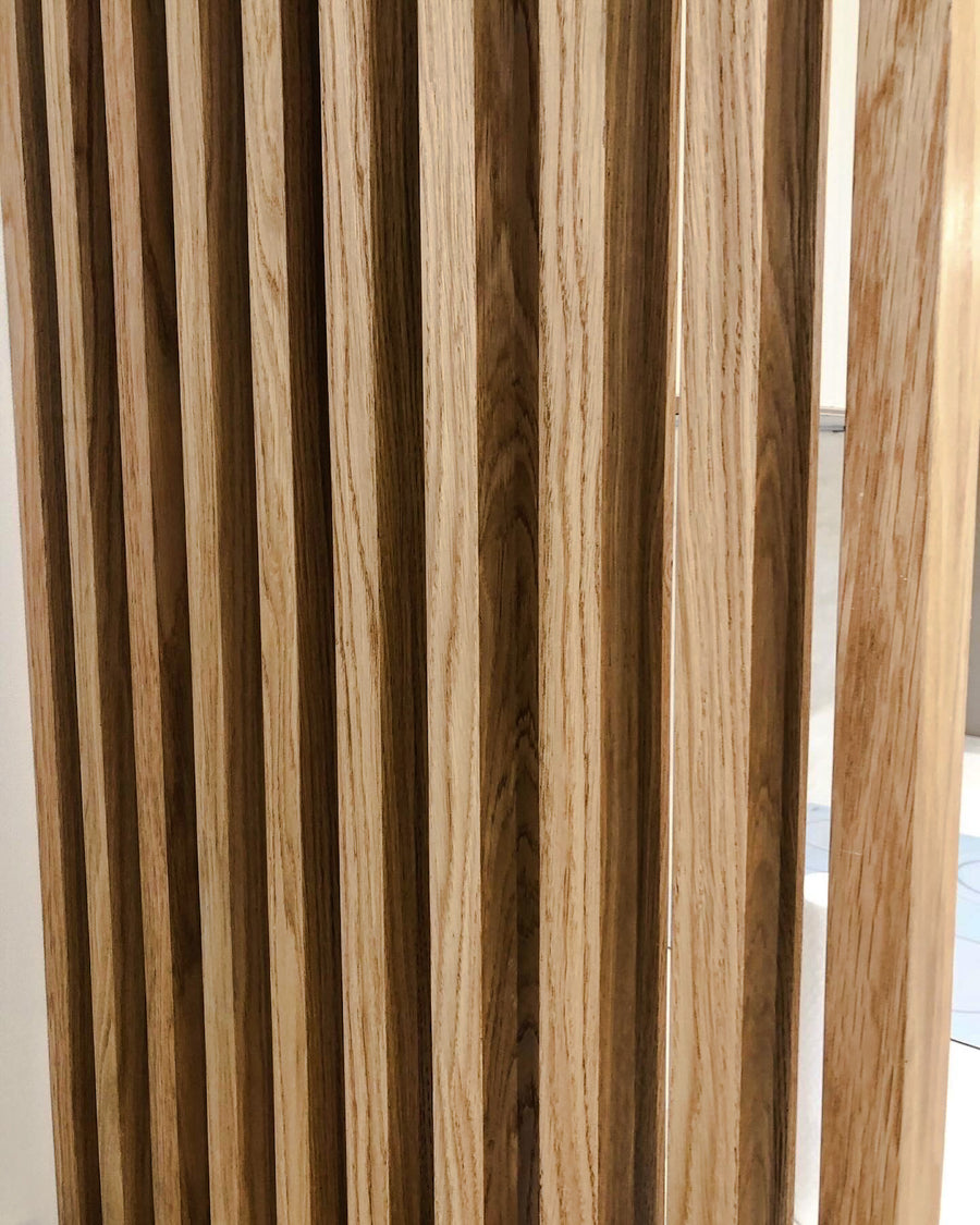 Wood Partition Wall for a Kitchen