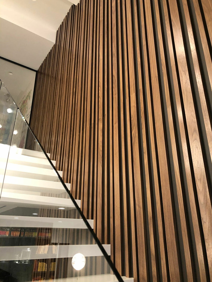 Mixed Width Slat Wall for a Staircase