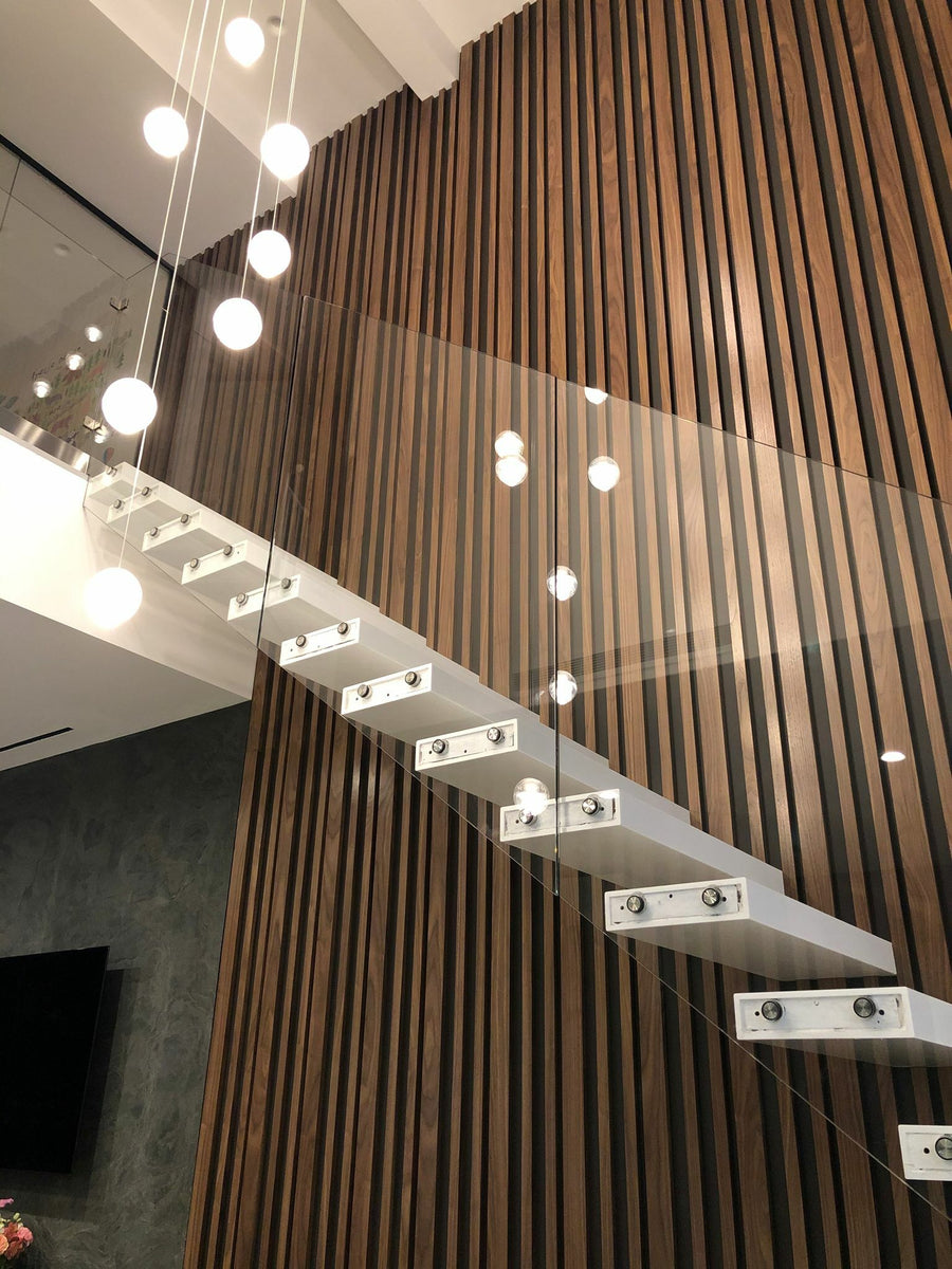 Mixed Width Slat Wall for a Staircase