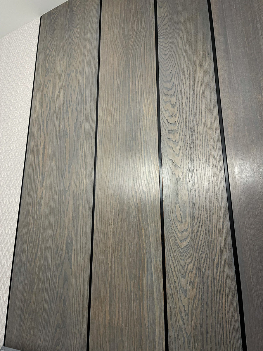 Gray Oak and Tinted Partition Wall