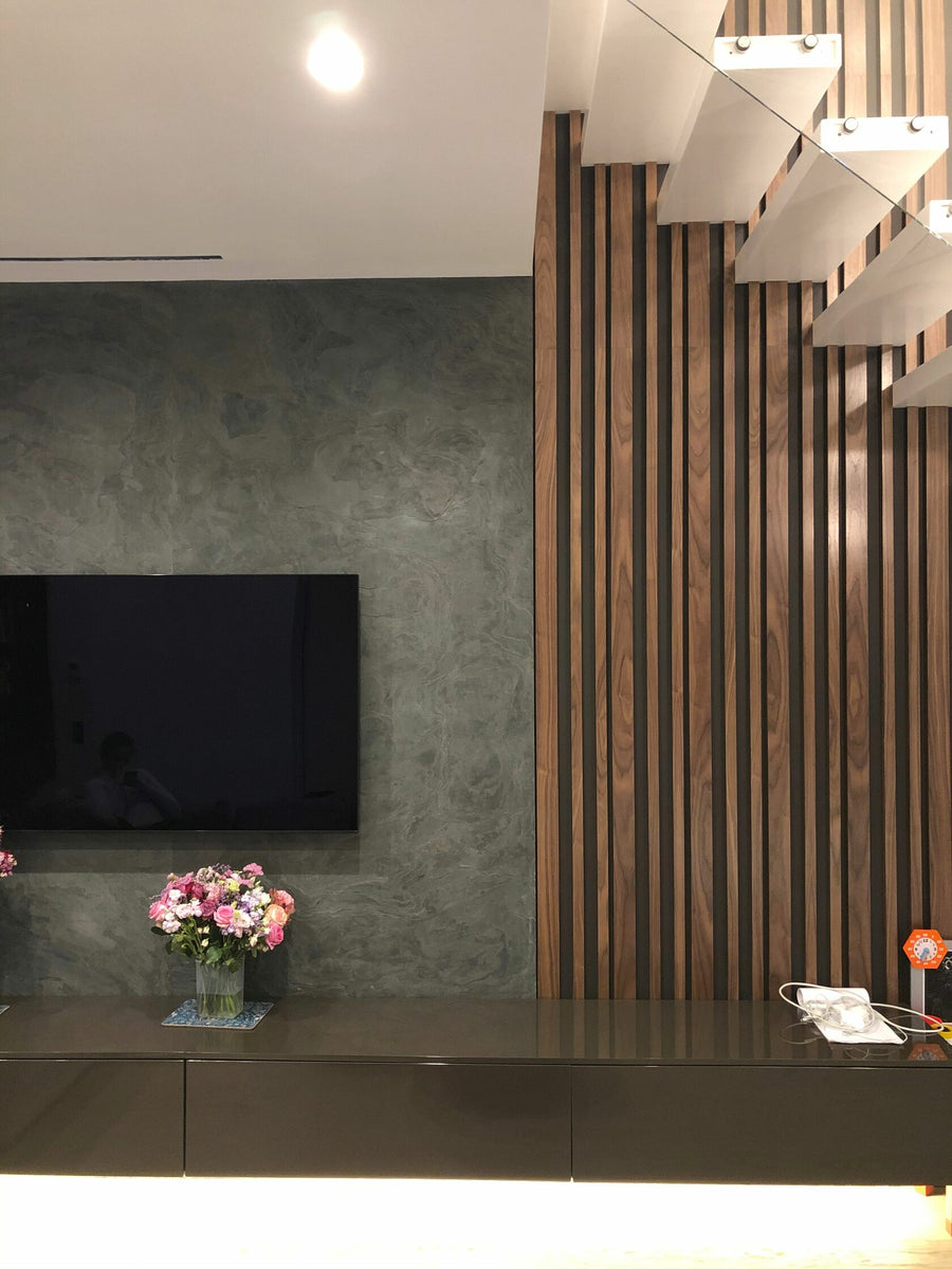 Mixed Width Slat Wall for a Staircase